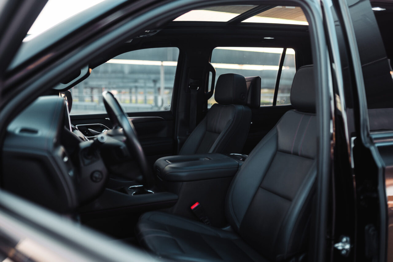 Chevrolet Tahoe Black