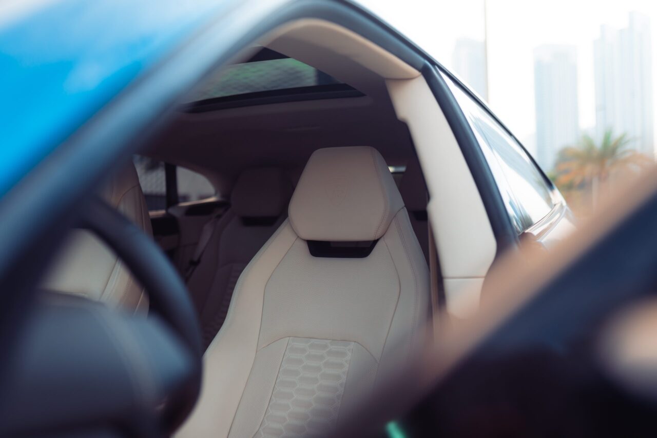 Lamborghini Urus Blue