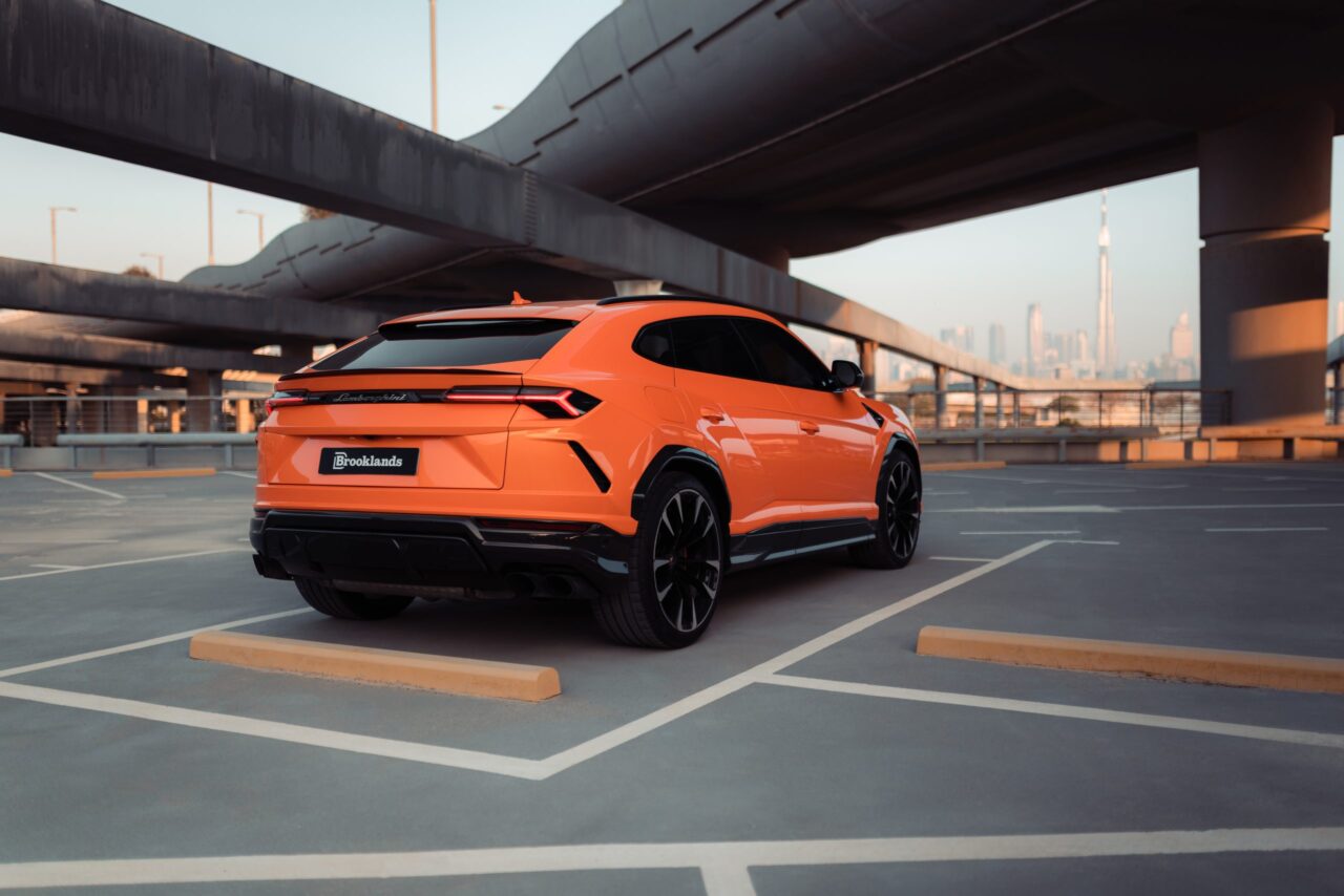 Lamborghini Urus Orange