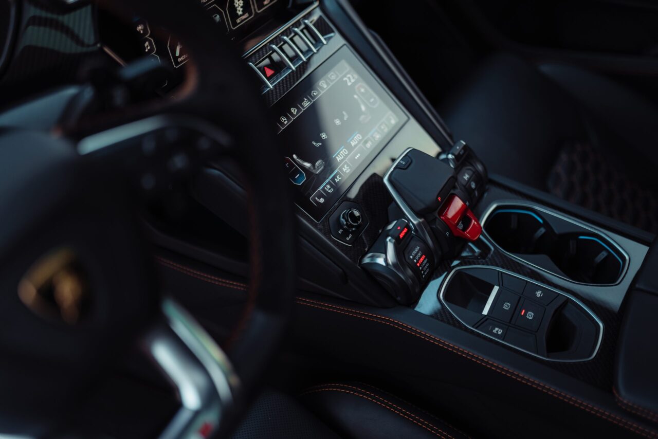 Lamborghini Urus Orange