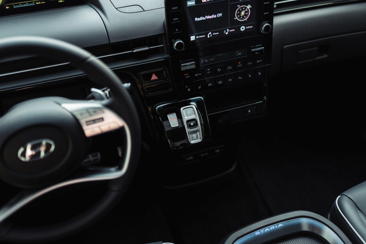 Hyundai Staria