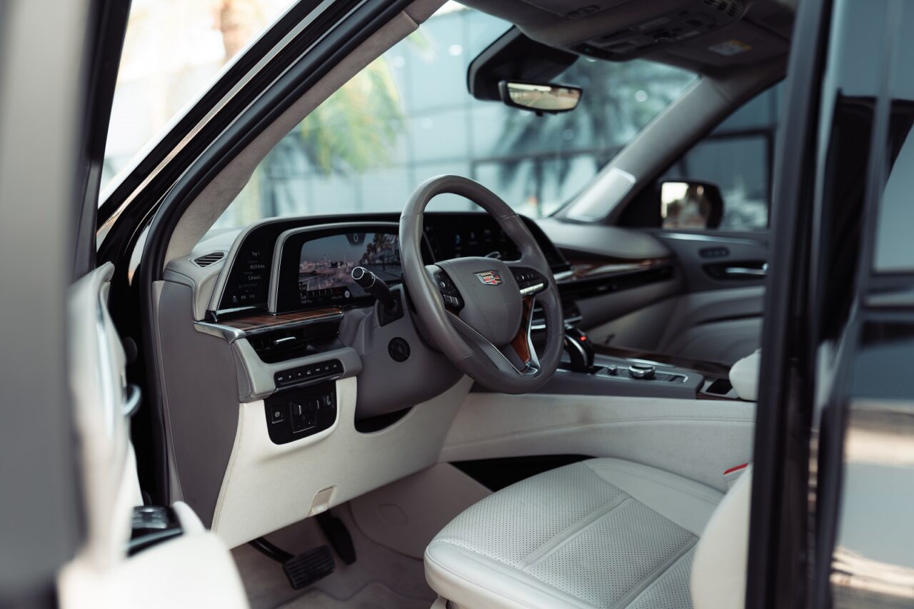 Cadillac Escalade ESV Black