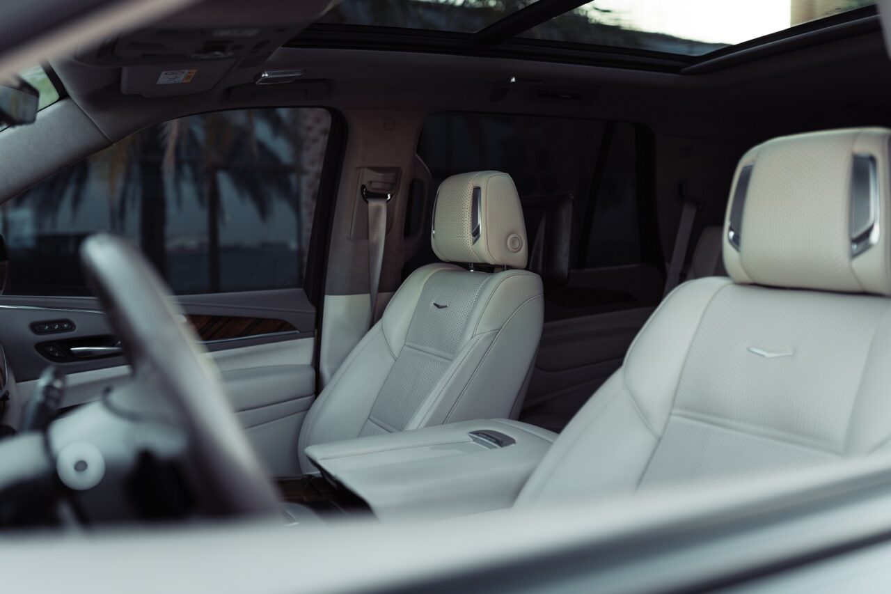 Cadillac Escalade ESV Black