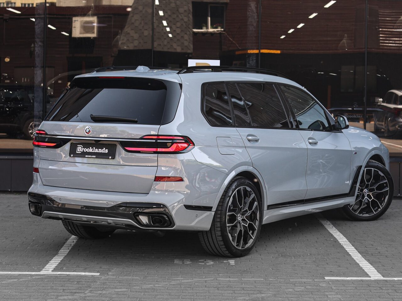 BMW X7 40i