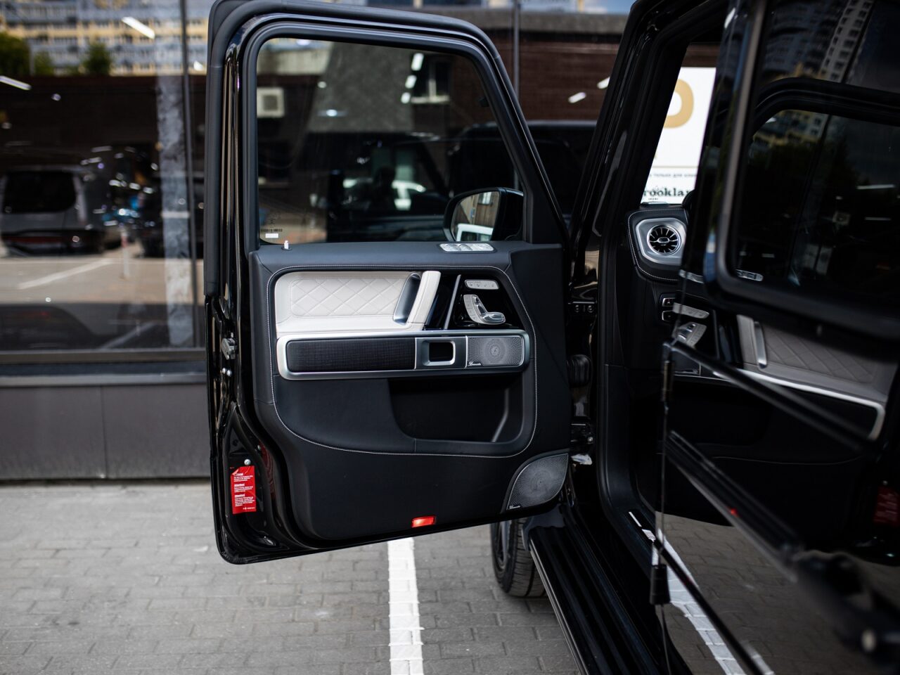 Mercedes G63 Black
