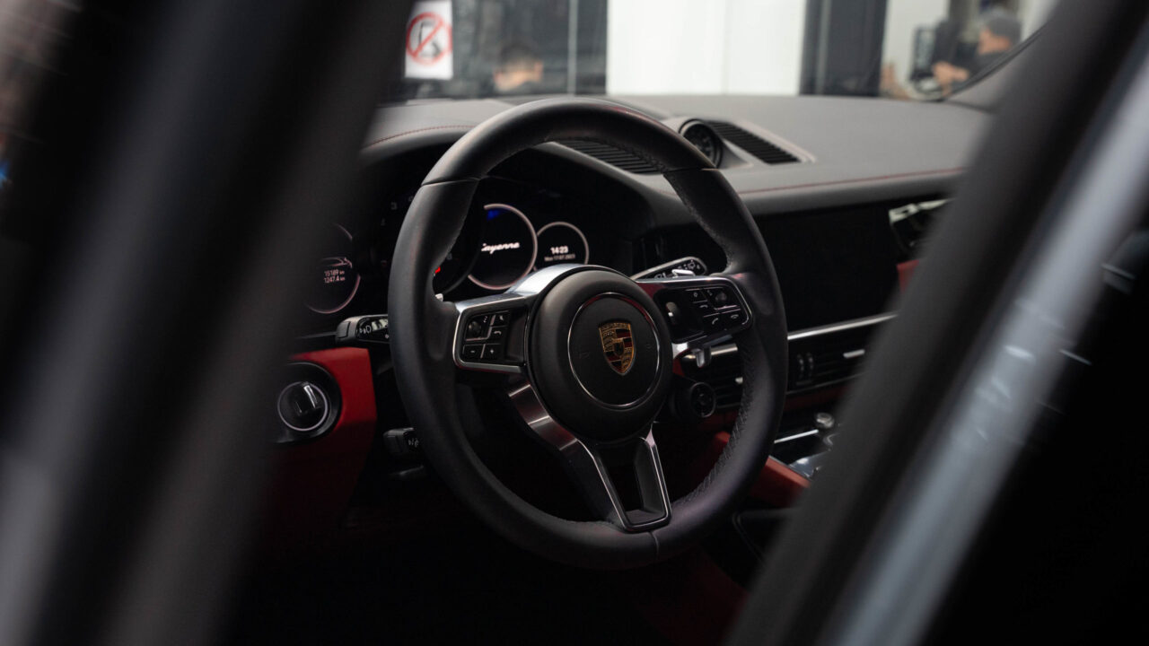 Porsche Cayenne Grey