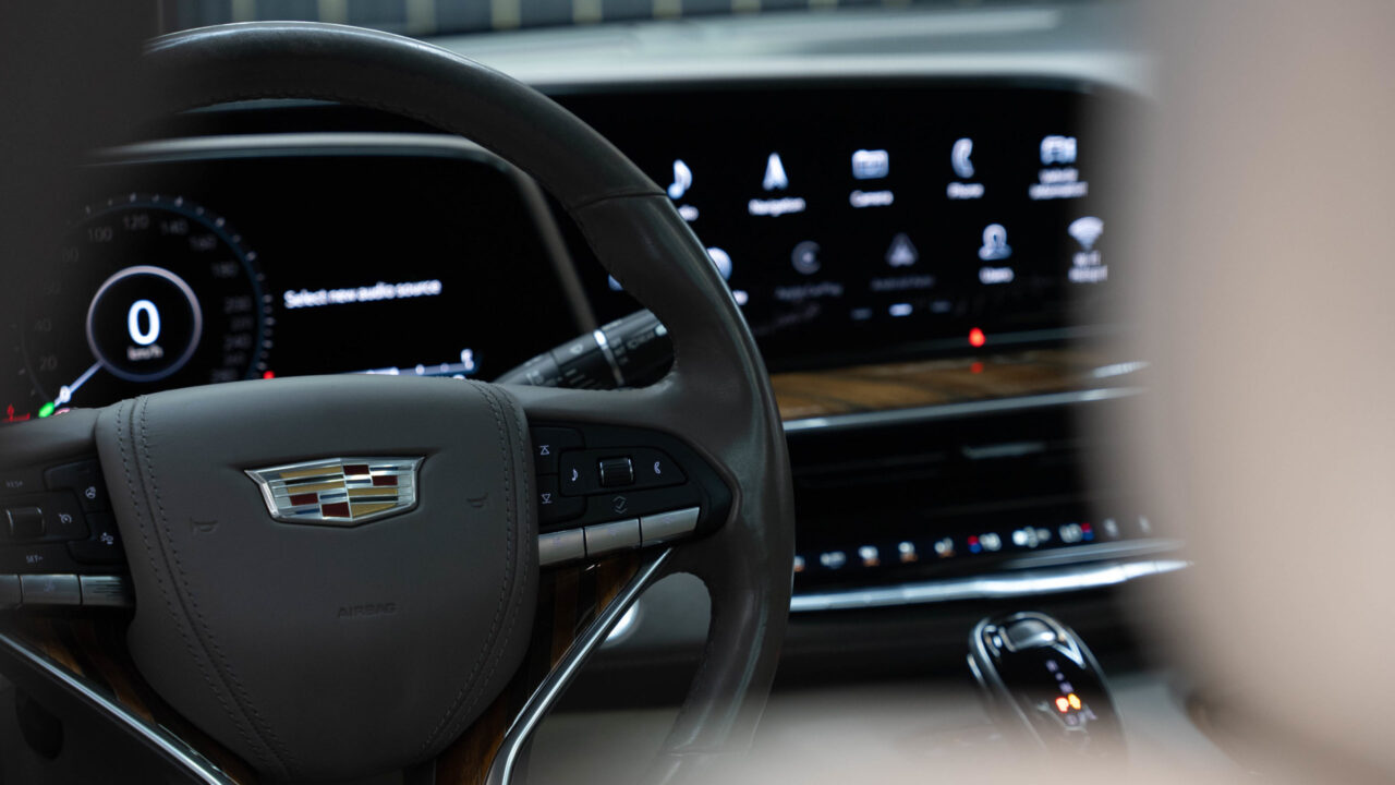 Cadillac Escalade Black M