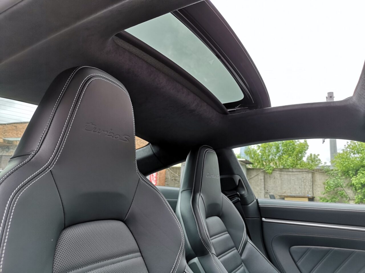 Porsche 911 Turbo S Black