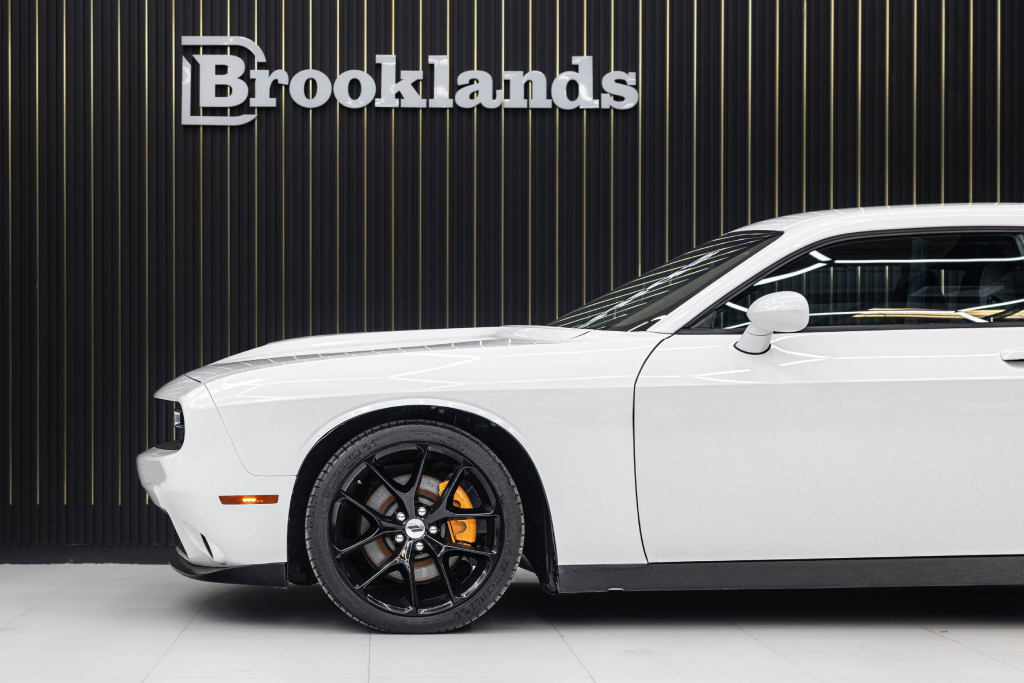 Dodge Challenger White