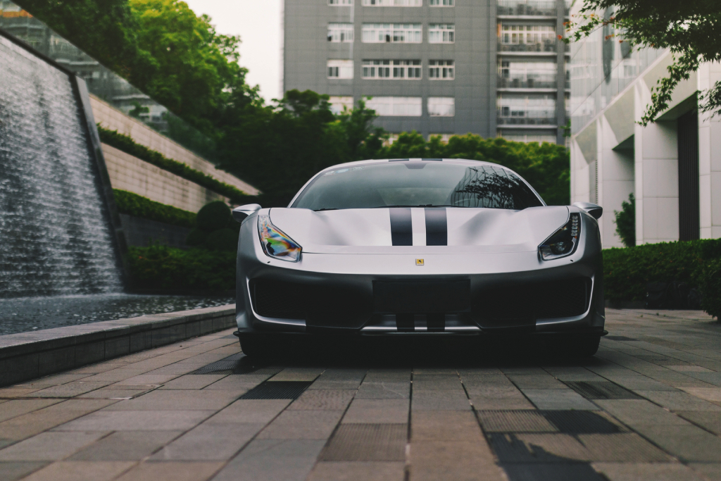 Ferrari 488 Silver