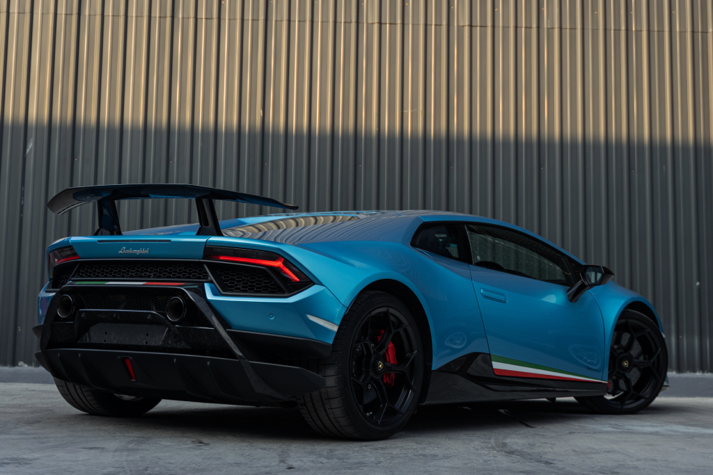 Lamborghini Huracan Blue