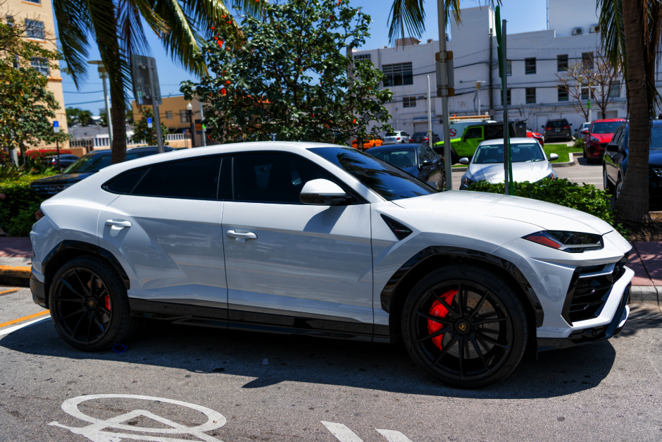 Lamborghini Urus White