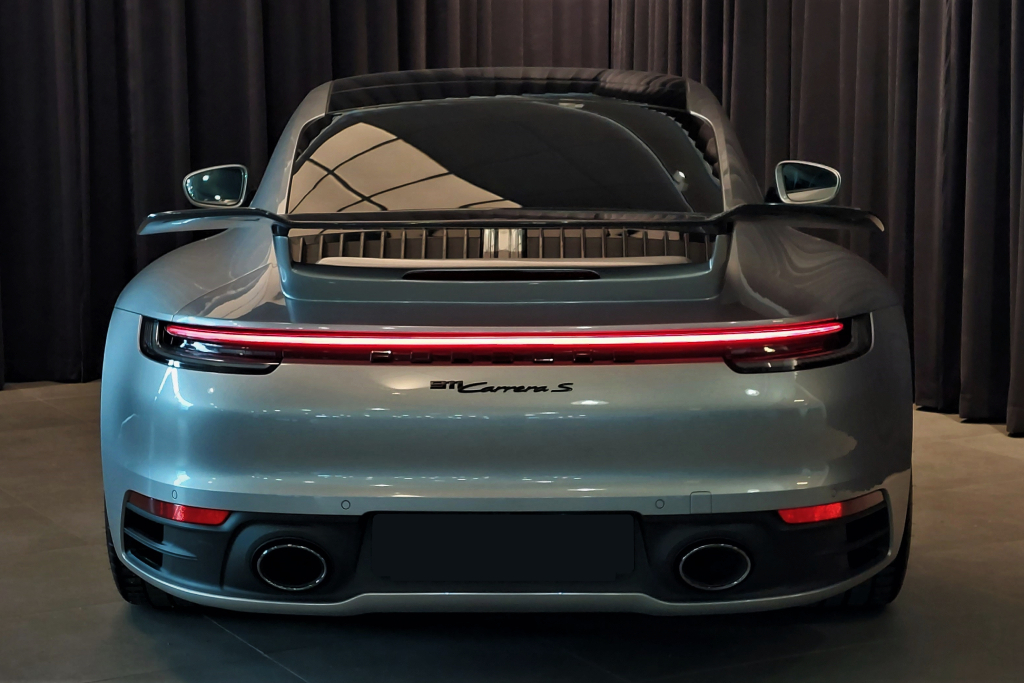 Porsche 911 Carrera S Silver