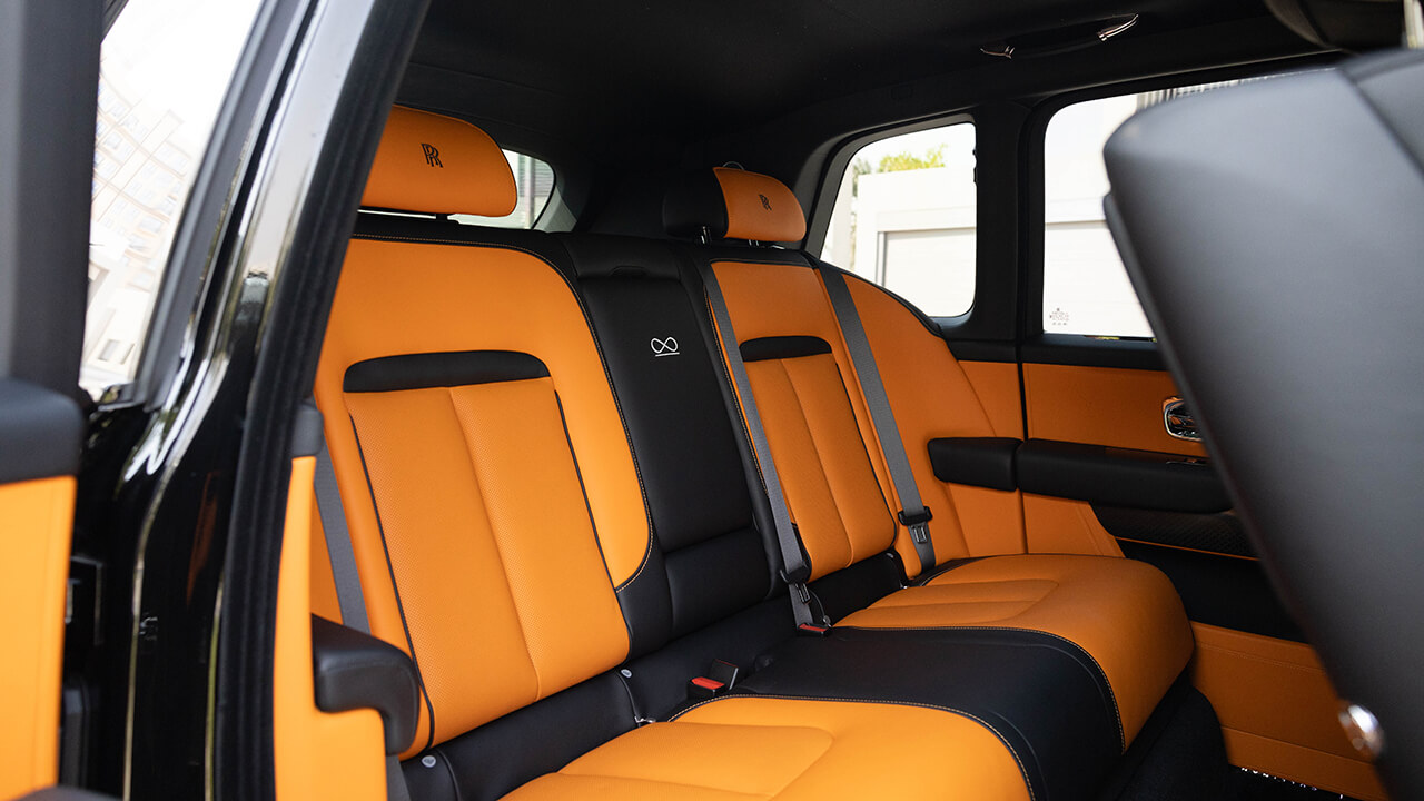 Rolls Royce Cullinan Black