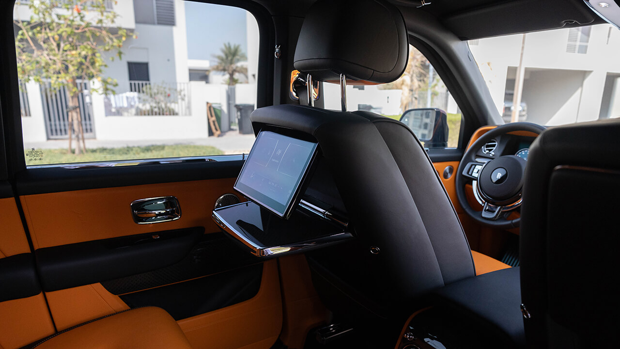 Rolls Royce Cullinan Black