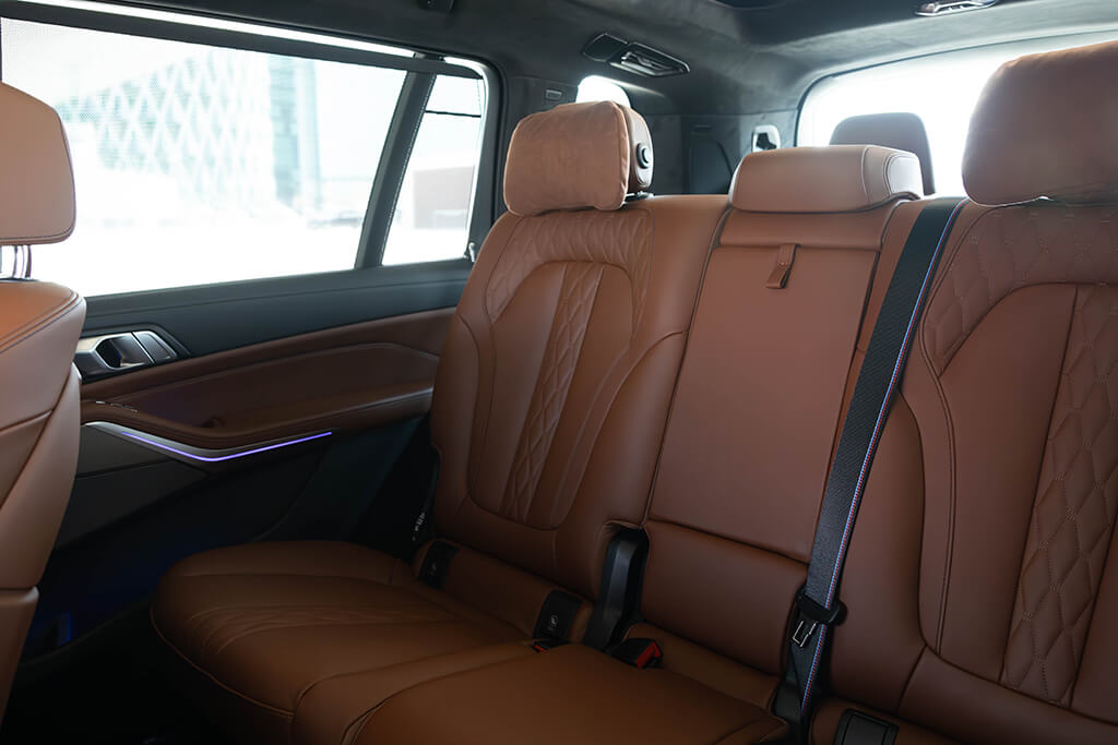 BMW X7 Restyling Dark Blue