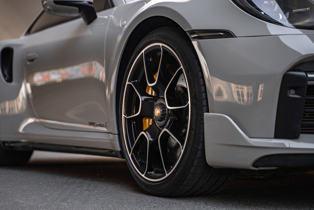 Porsche 911 Turbo S Grey