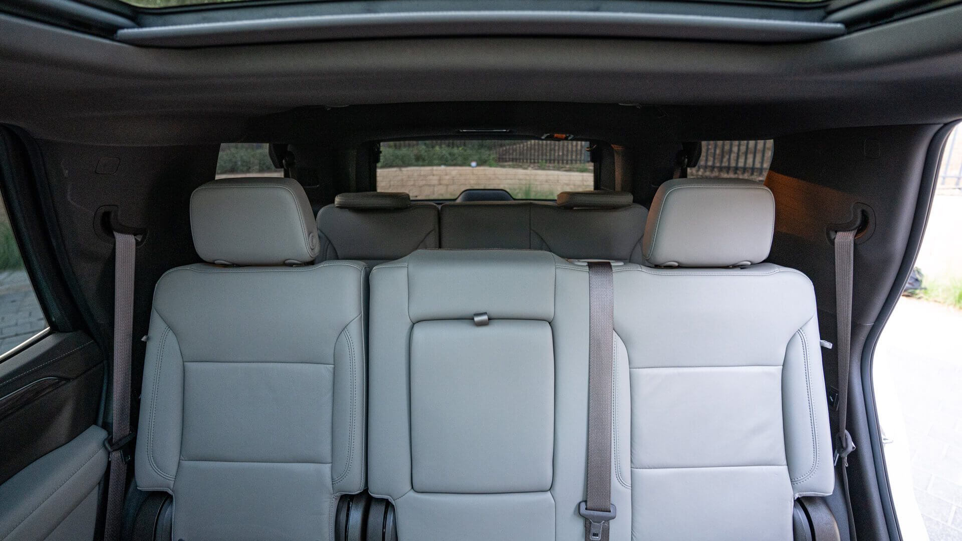 Chevrolet Tahoe White