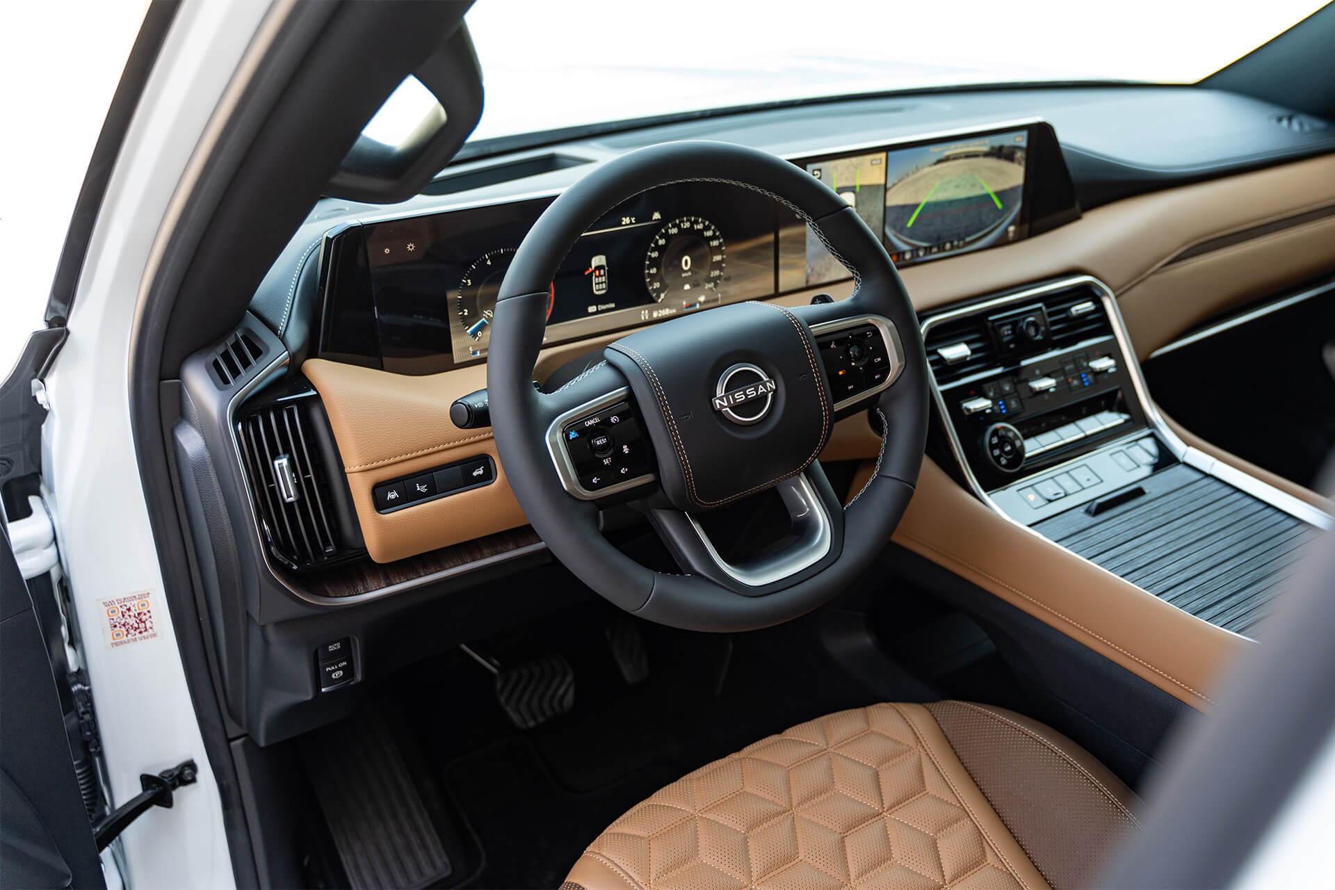 Nissan Patrol White Platinum City