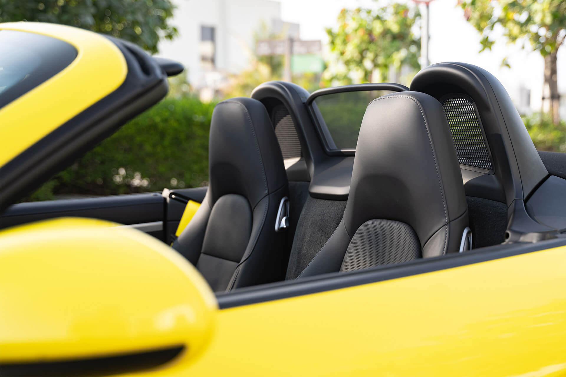 Porsche 718 Boxster Yellow