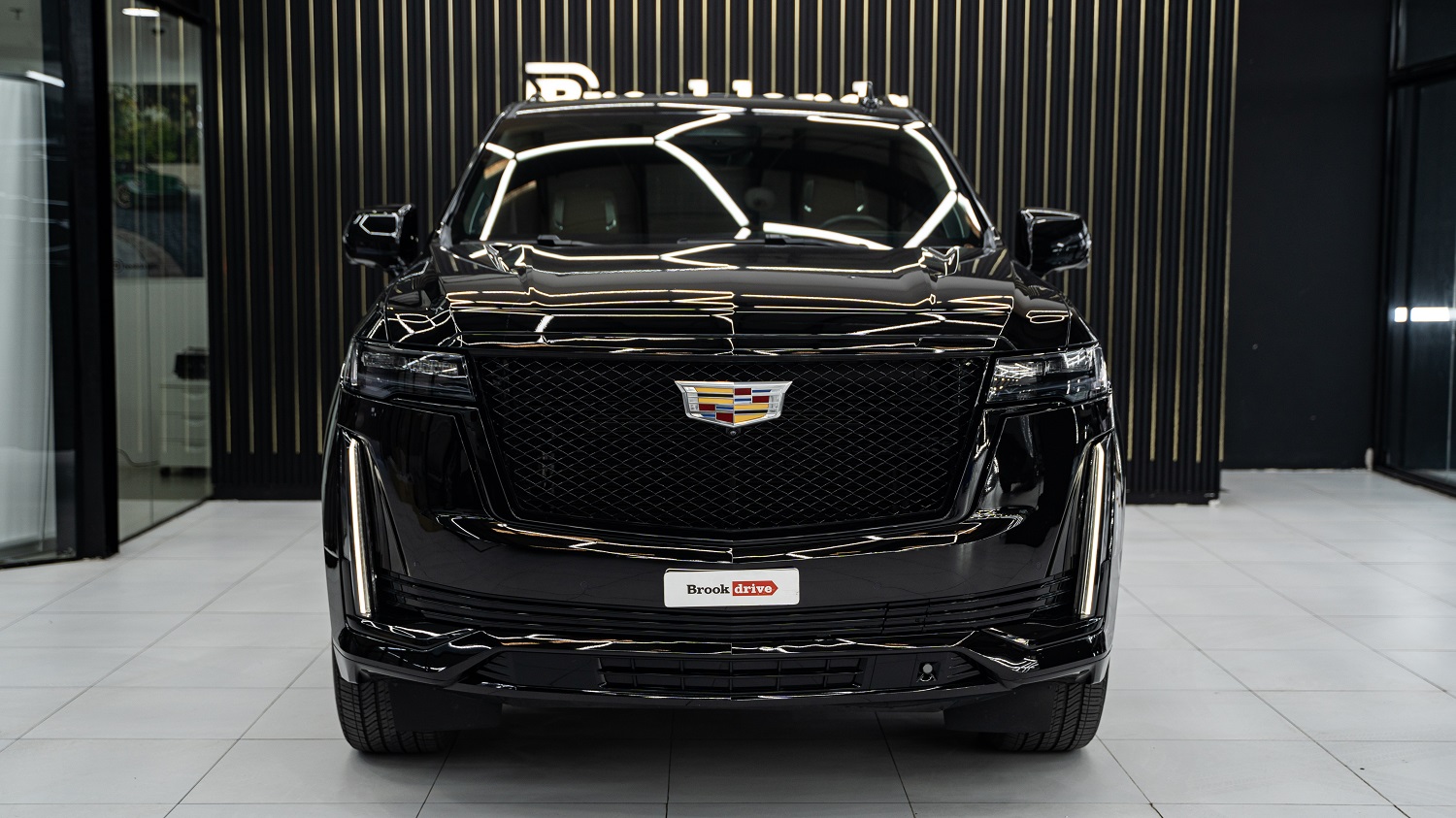 Cadillac Escalade Black Y