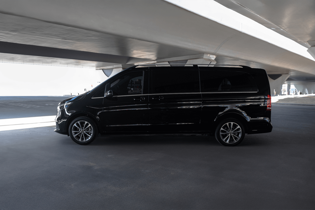 Mercedes V Class Black 250