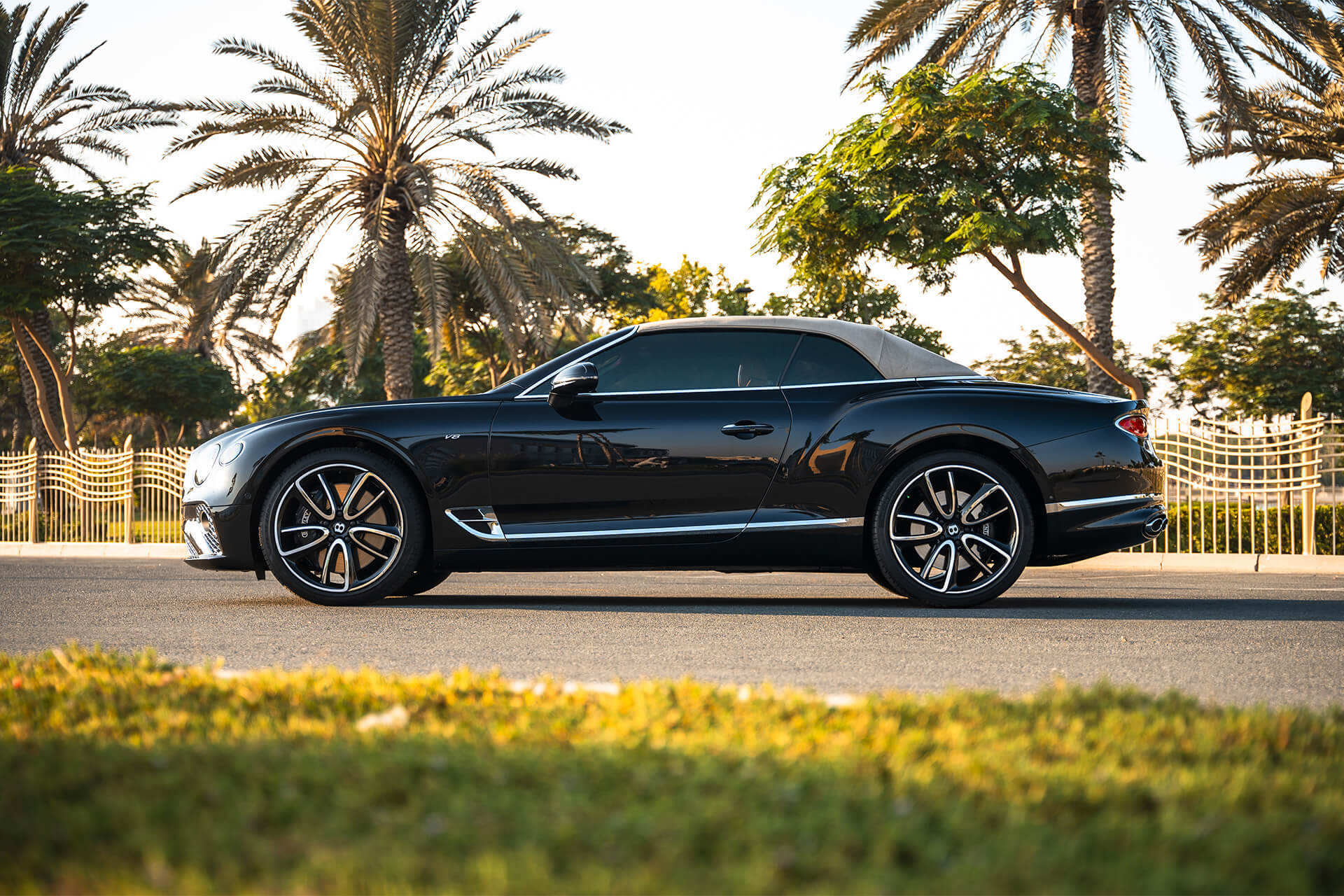 Bentley Continental GTC Mulliner Black