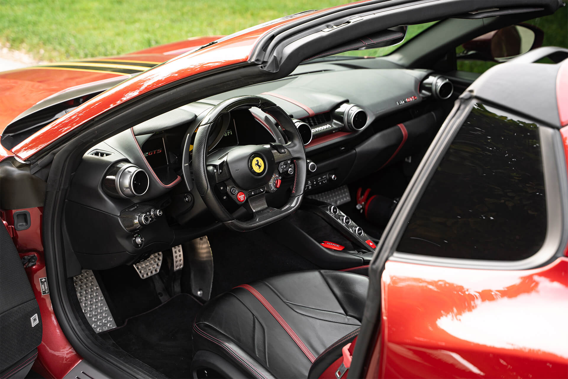 Ferrari 812 GTS Rosso Mugello