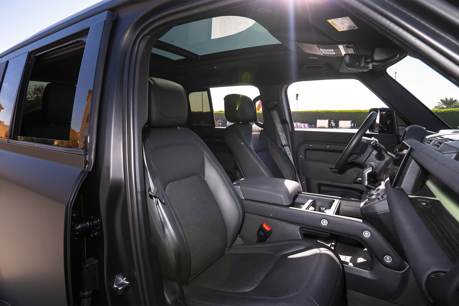 Land Rover Defender Matte Black