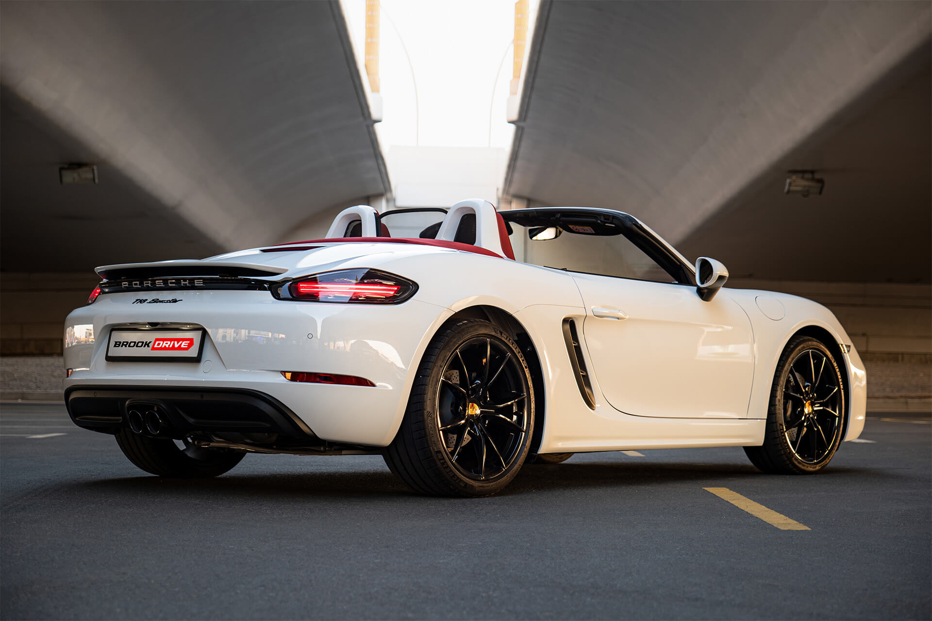 Porsche 718 Boxster White