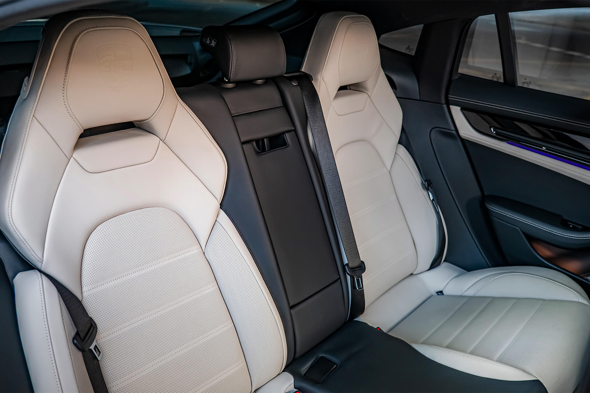 Porsche Panamera 4S E-Hybrid Arctic Grey