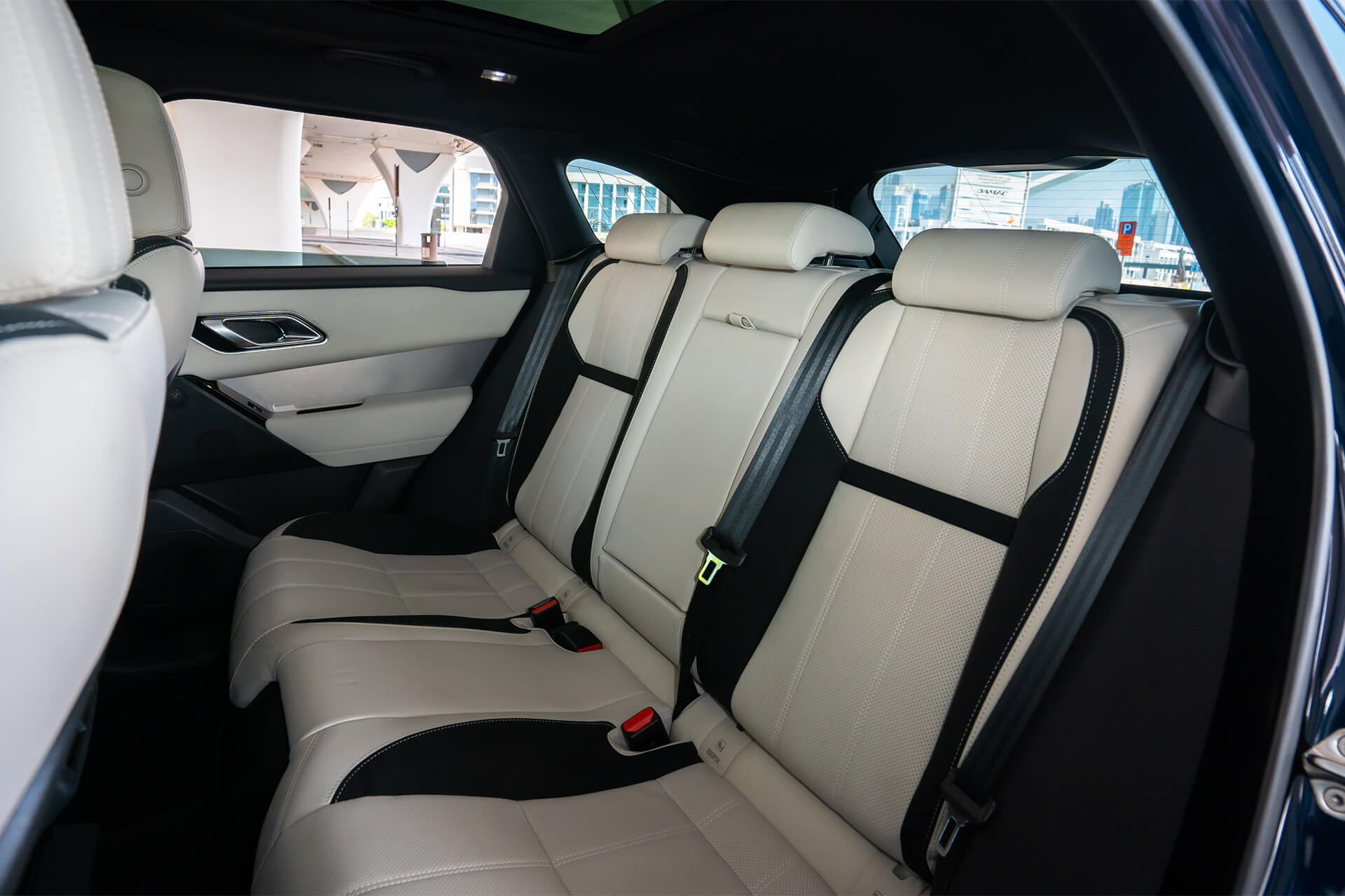 Range Rover Velar Portofino Blue Metallic